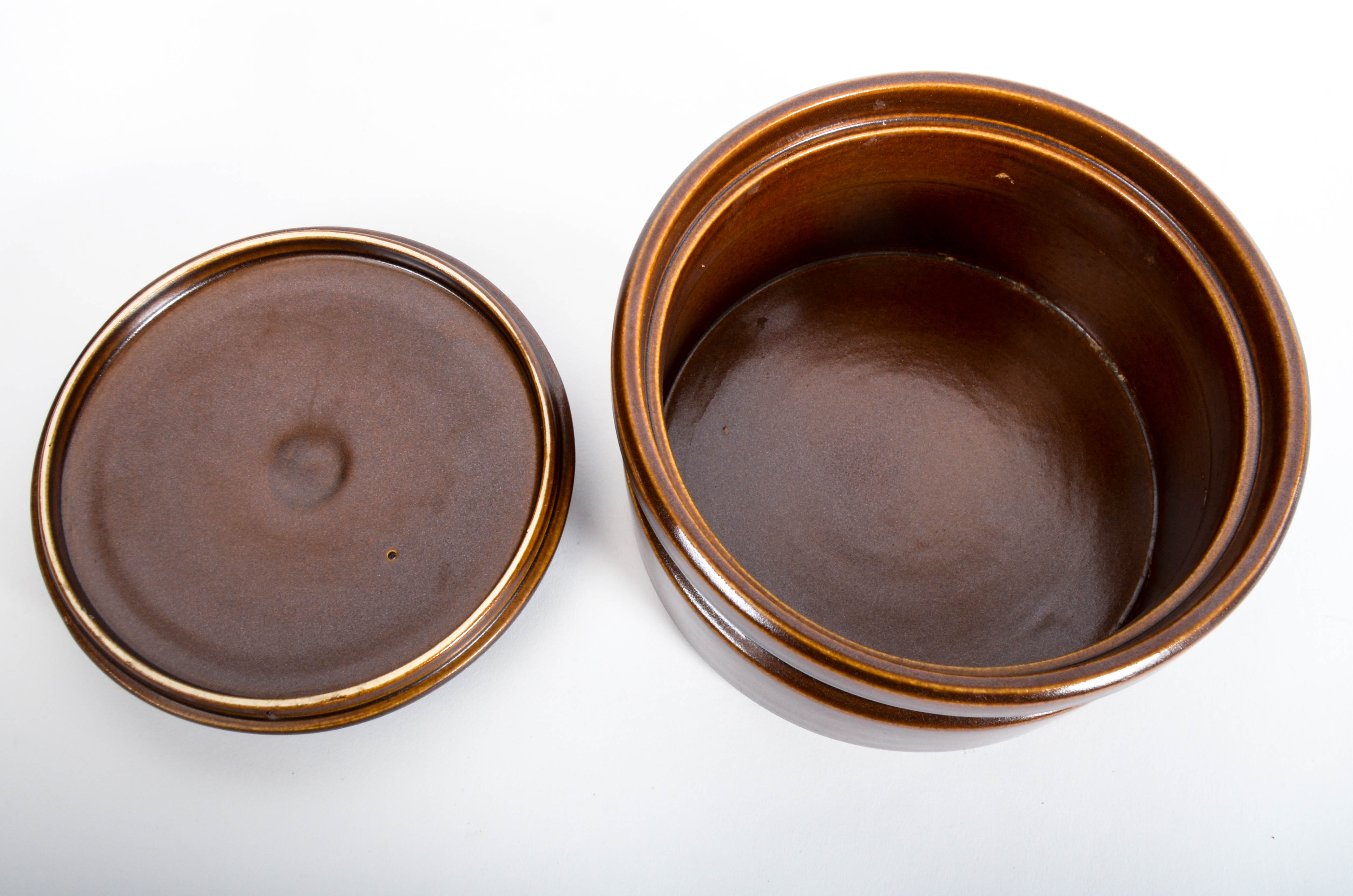 Earthenware Cookware Featuring Wedgwood