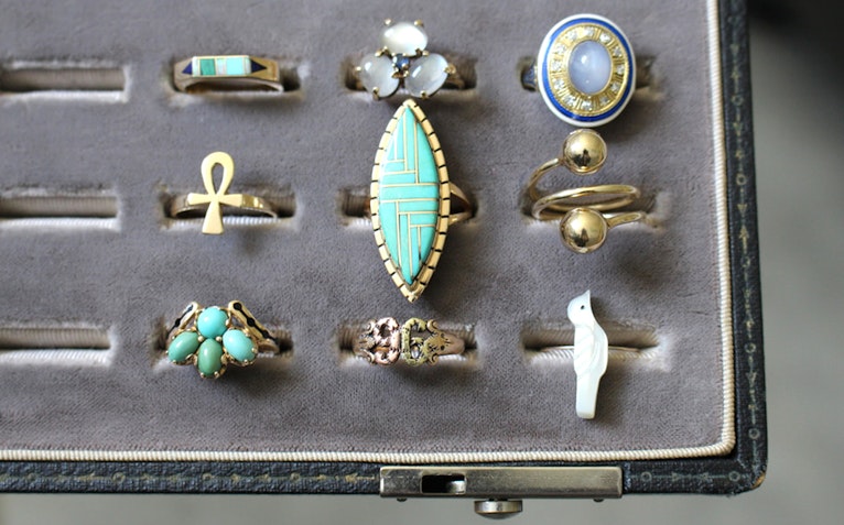 Tips of the Trade: How To Shop For Vintage Jewelry