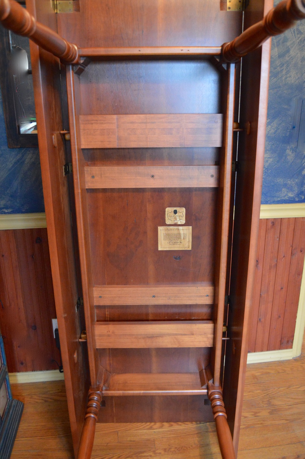 Leopold Stickley Cherry Drop Leaf  Dining Table