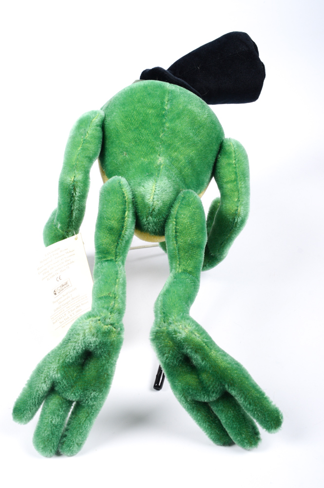 Steiff Limited Edition Michigan J. Frog Stuffed Figure with COA