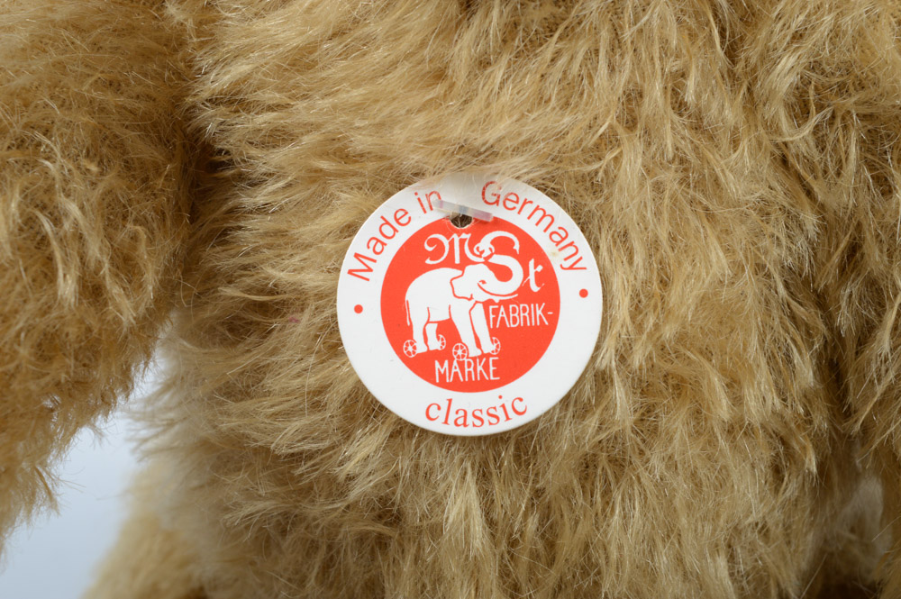 Steiff Limited Edition "Romance" Teddy Bear and Bird