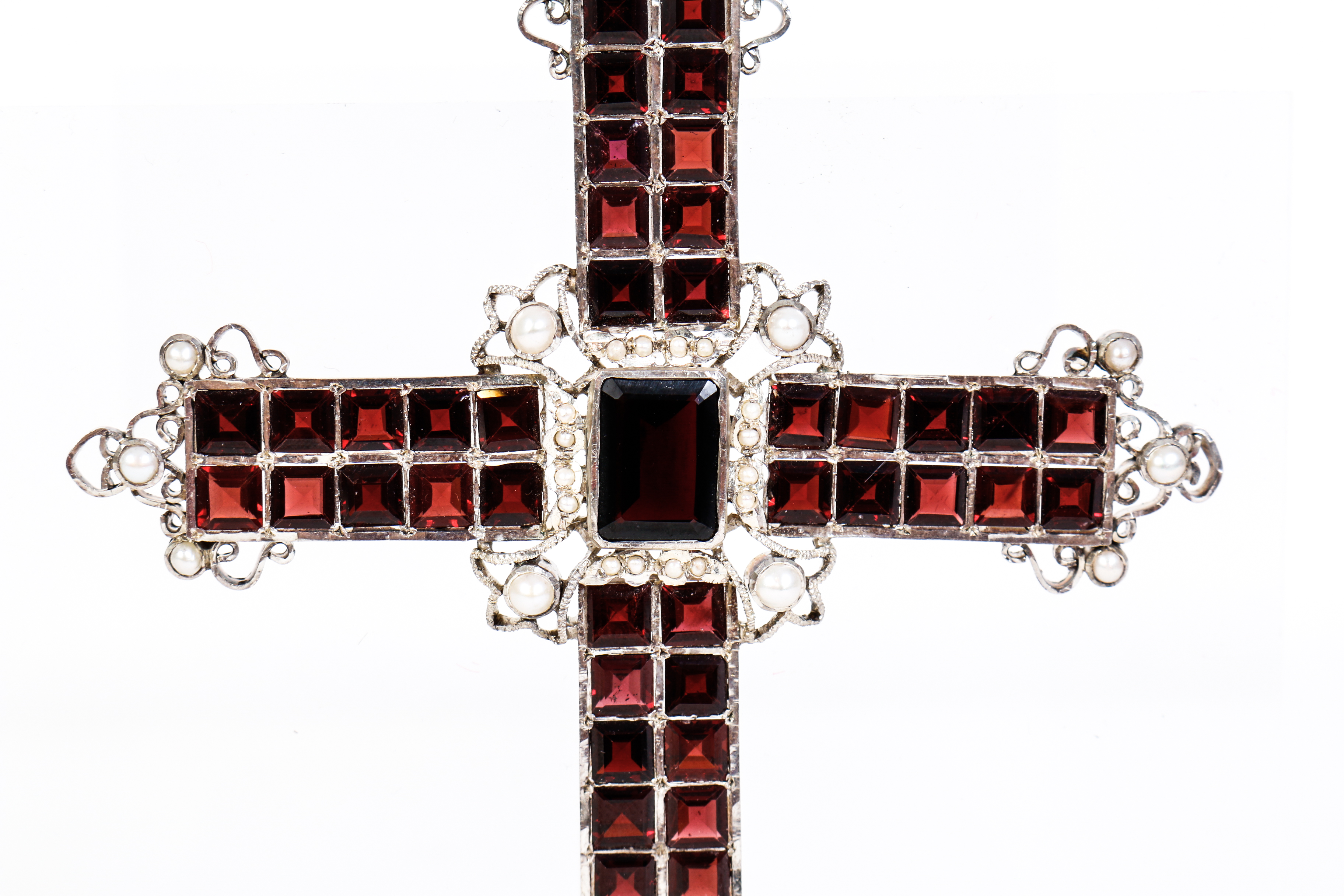 Garnet,Freshwater Cultured Pearl and Silver Crucifix