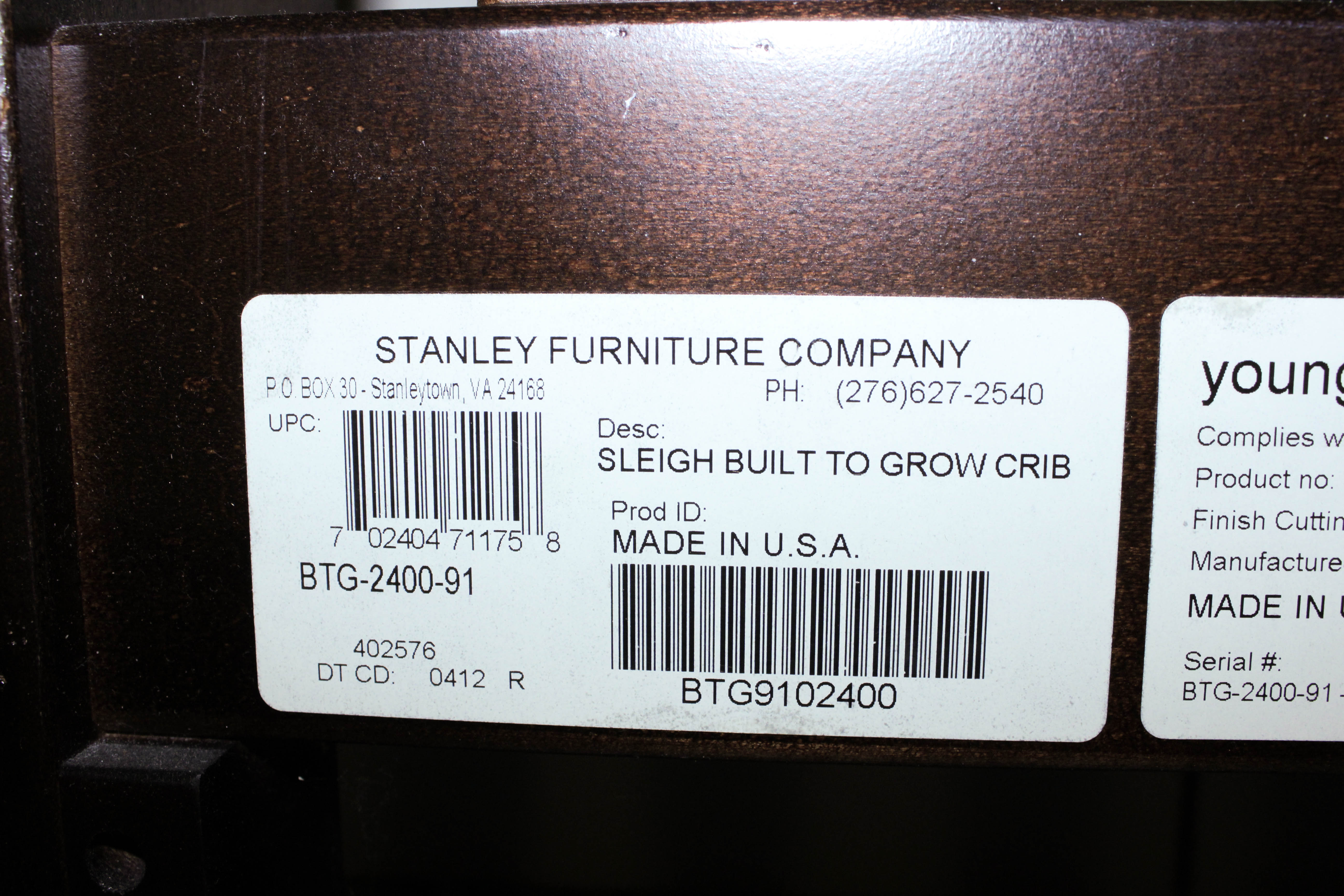 Stanley Furniture "Young America" Full Size Sleigh Bed Frame