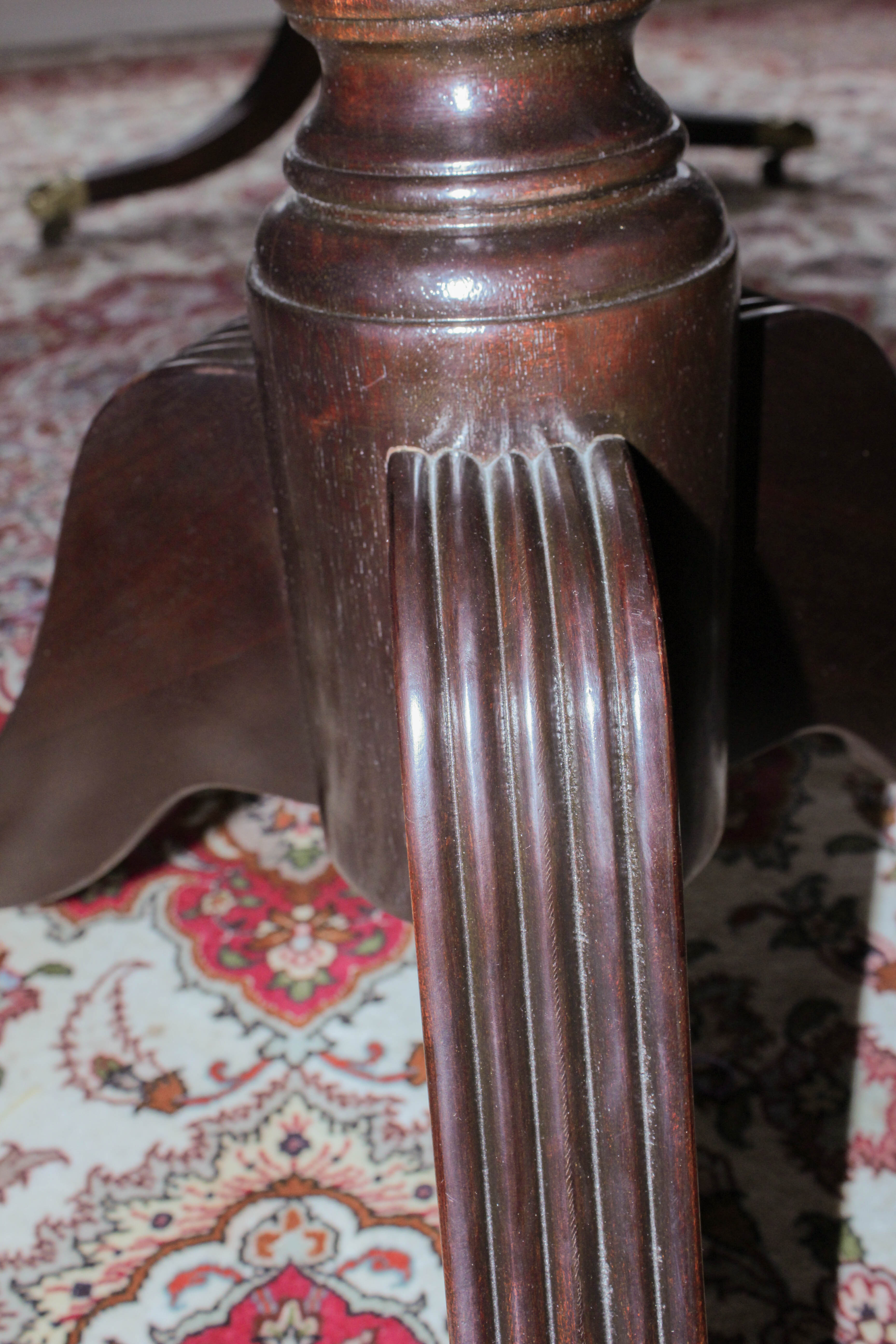 Hickory White Hepplewhite Style Dining Table and Chairs