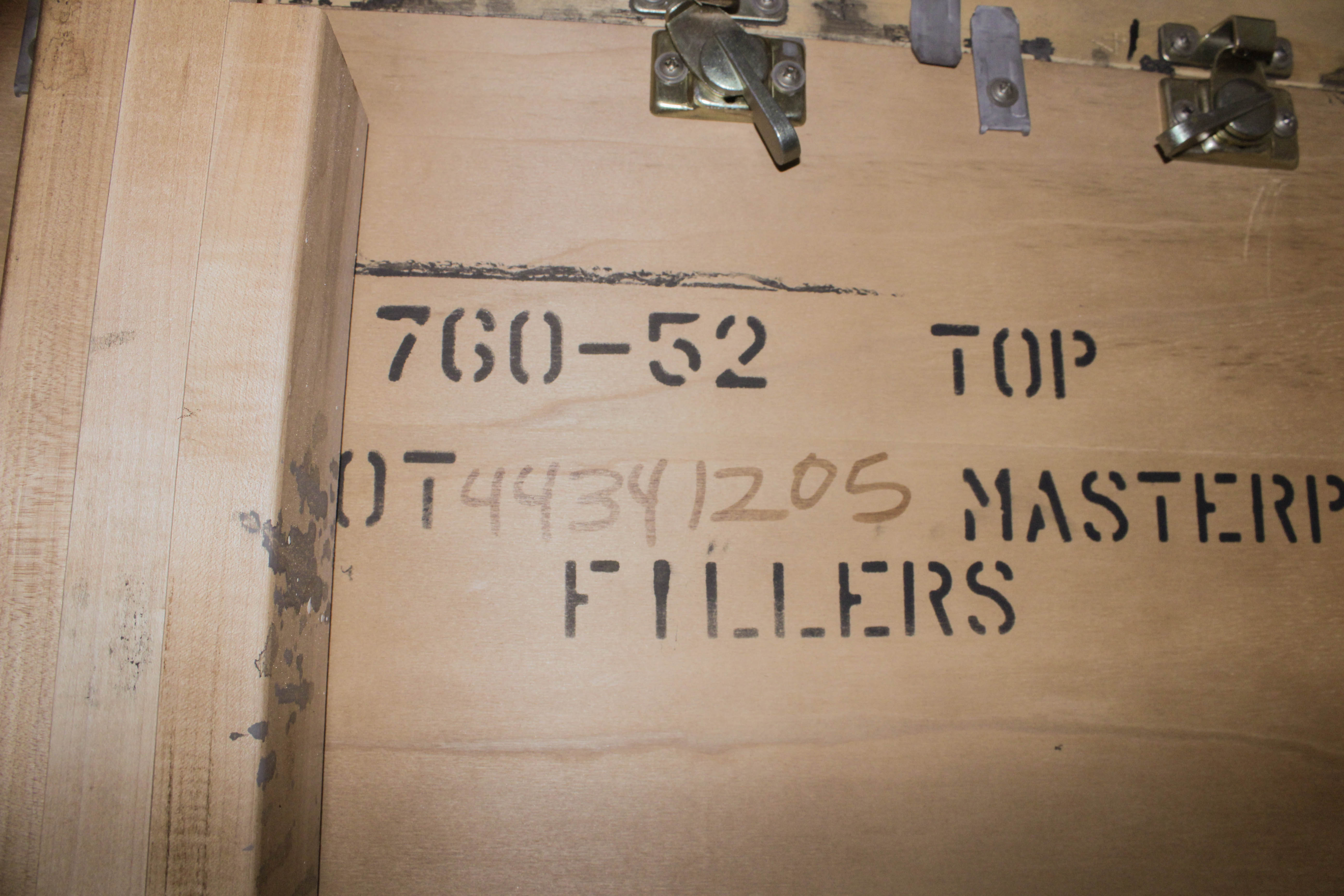 Hickory White Hepplewhite Style Dining Table and Chairs