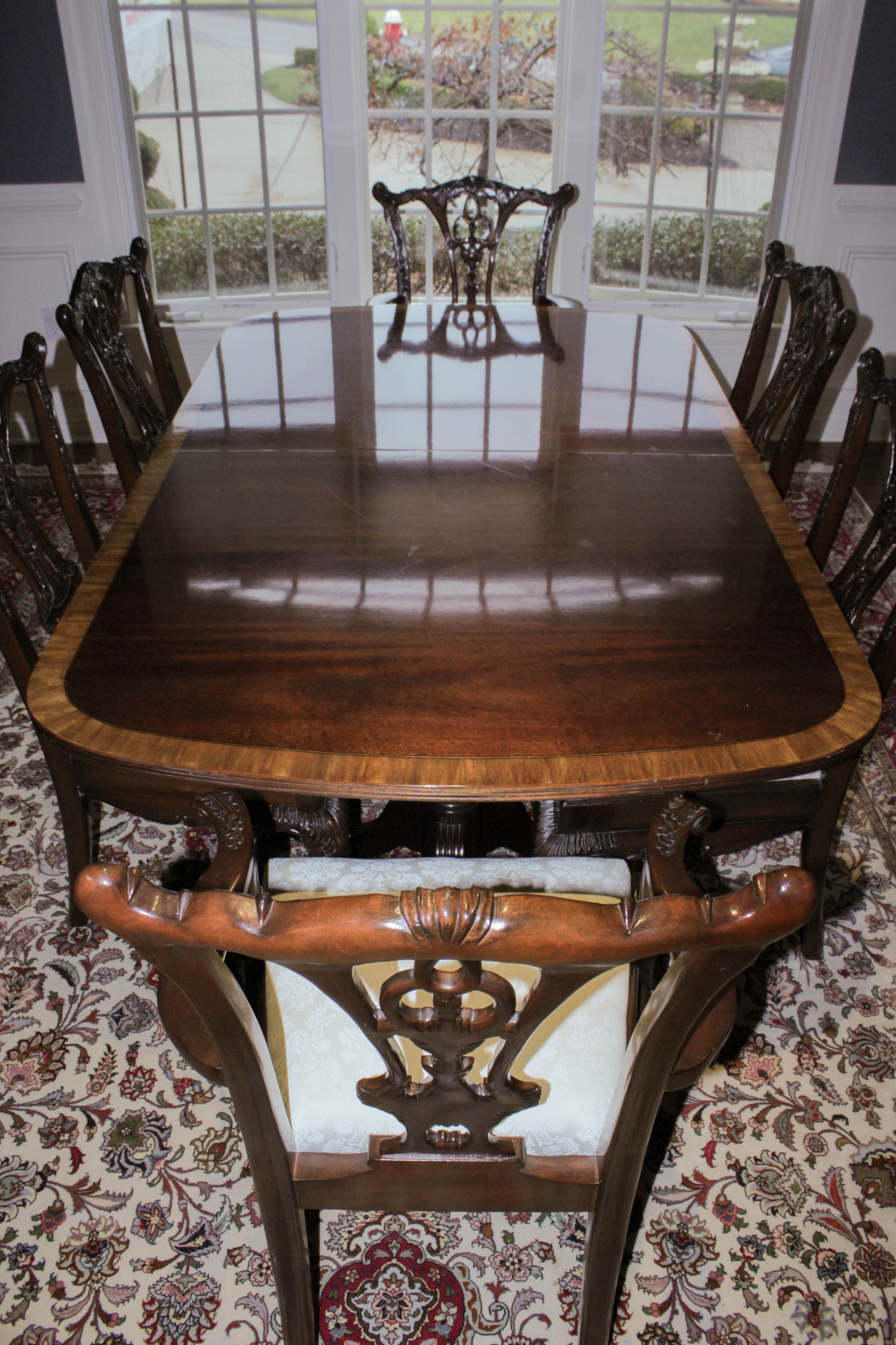 Hickory White Hepplewhite Style Dining Table and Chairs