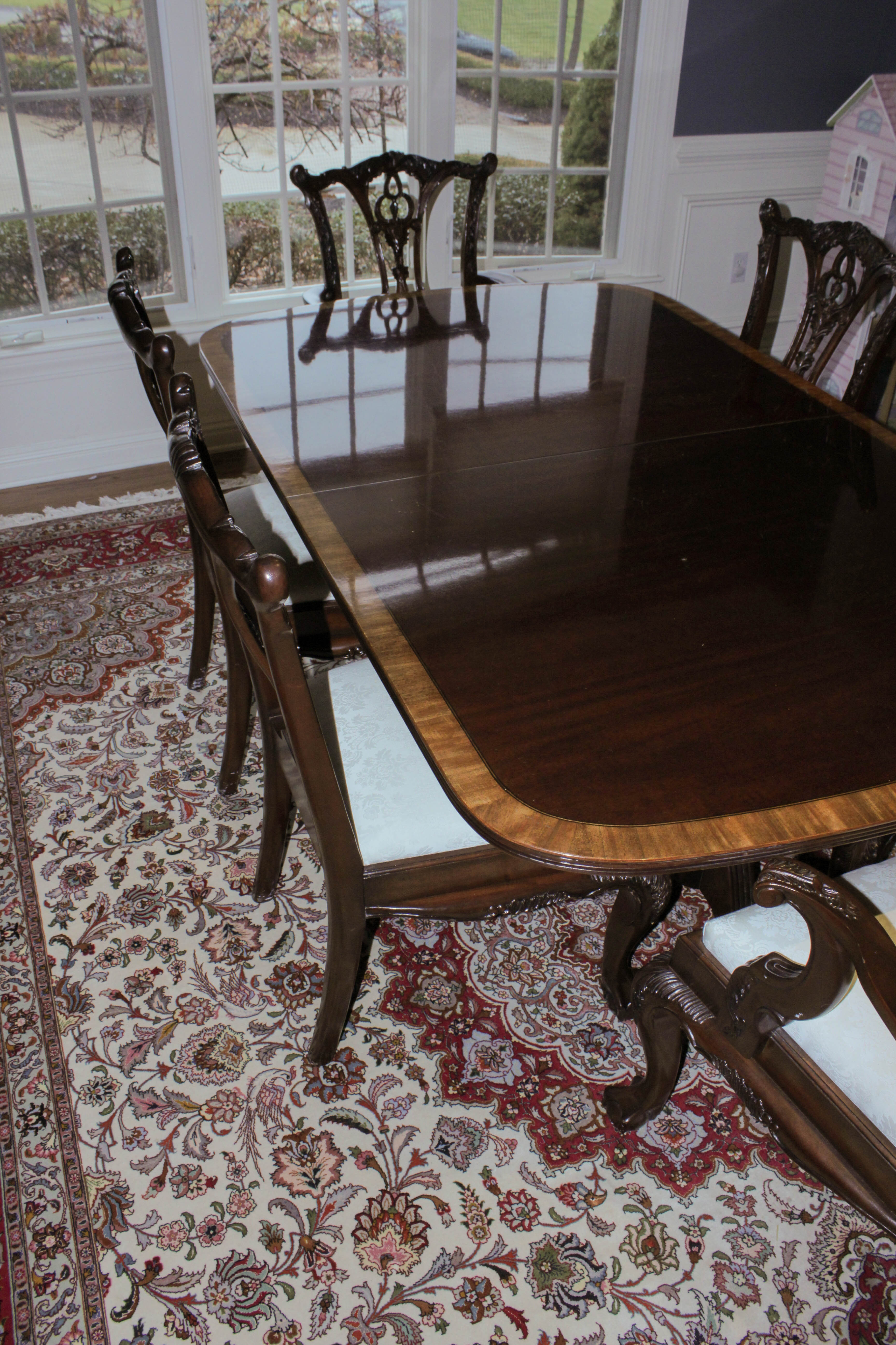 Hickory White Hepplewhite Style Dining Table and Chairs