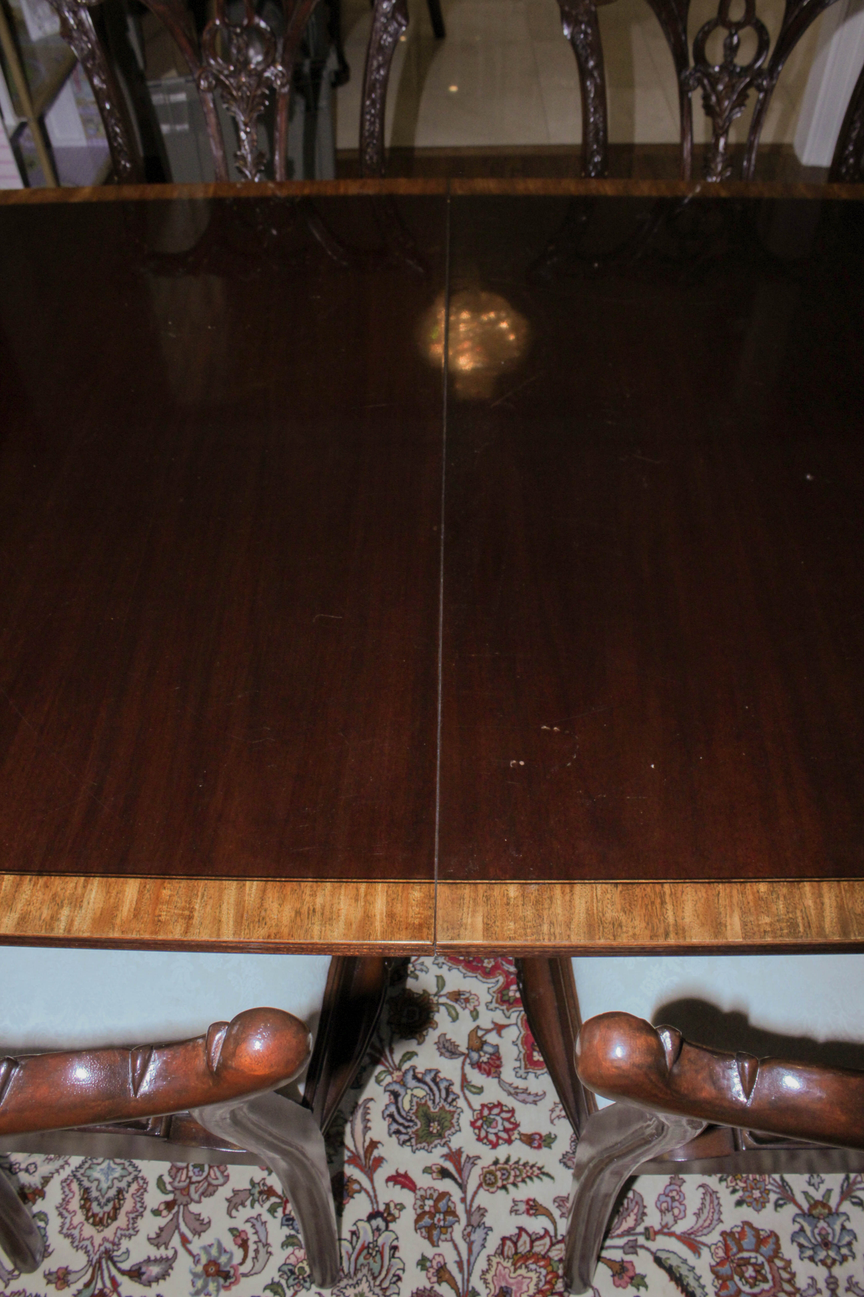 Hickory White Hepplewhite Style Dining Table and Chairs