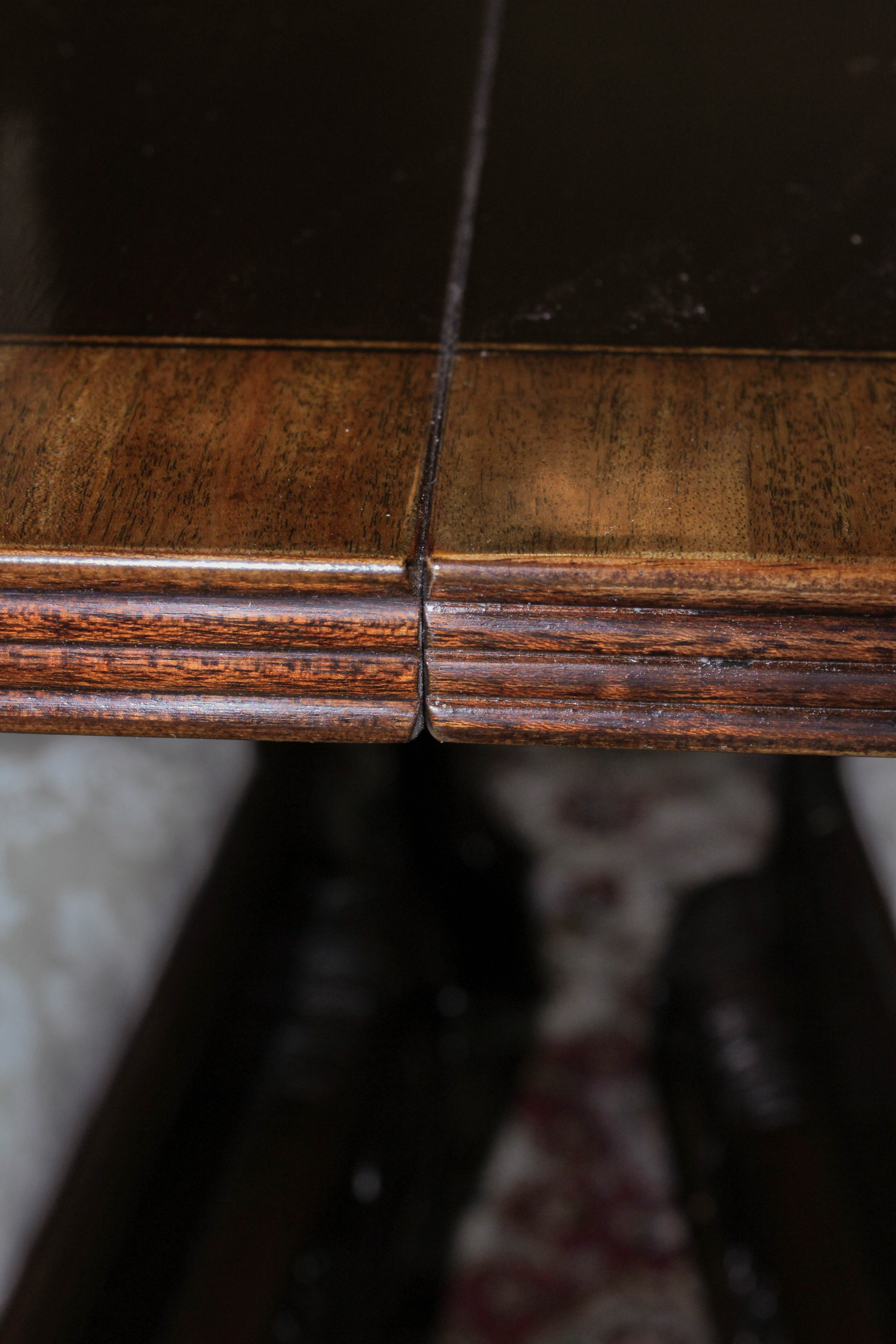 Hickory White Hepplewhite Style Dining Table and Chairs