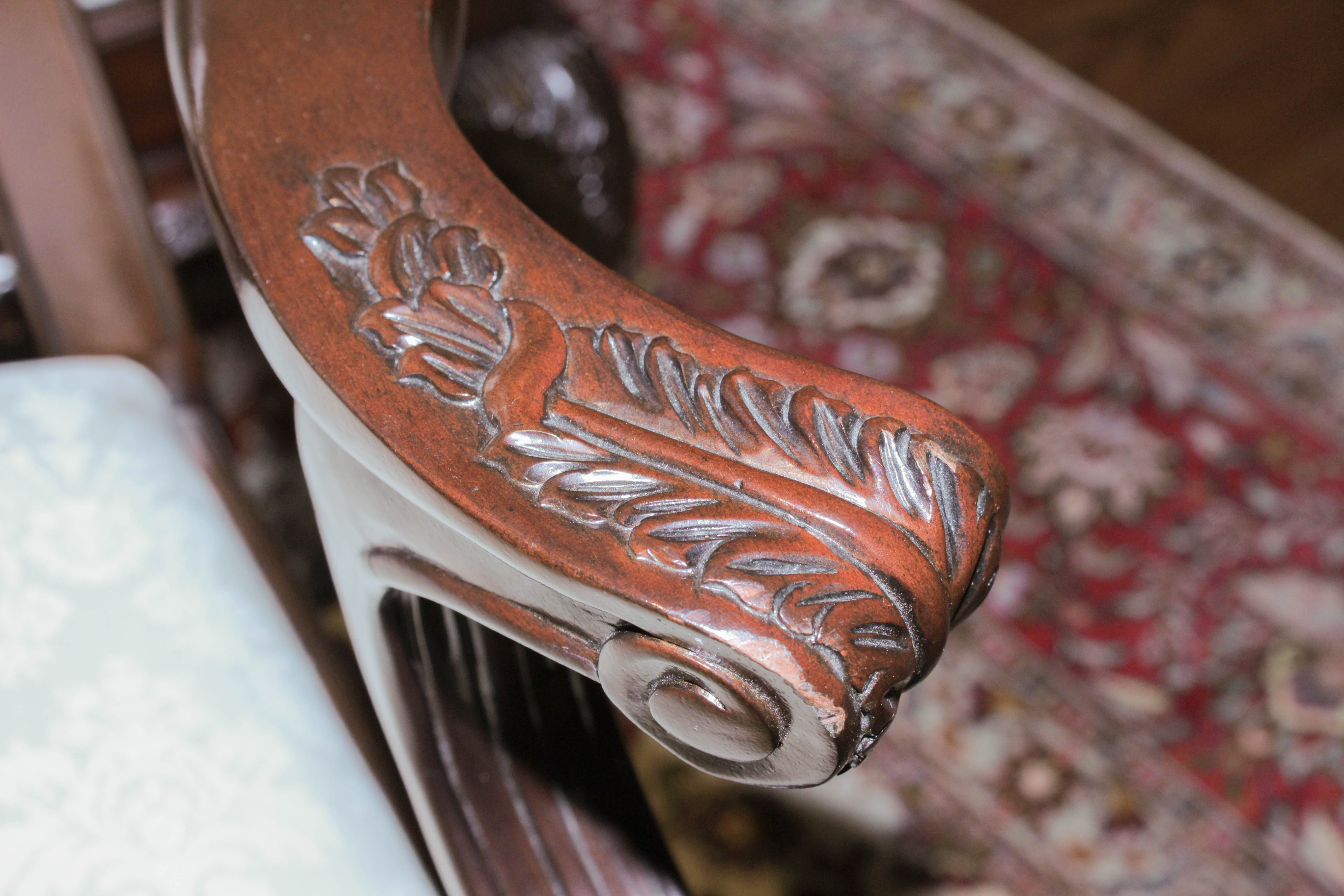 Hickory White Hepplewhite Style Dining Table and Chairs