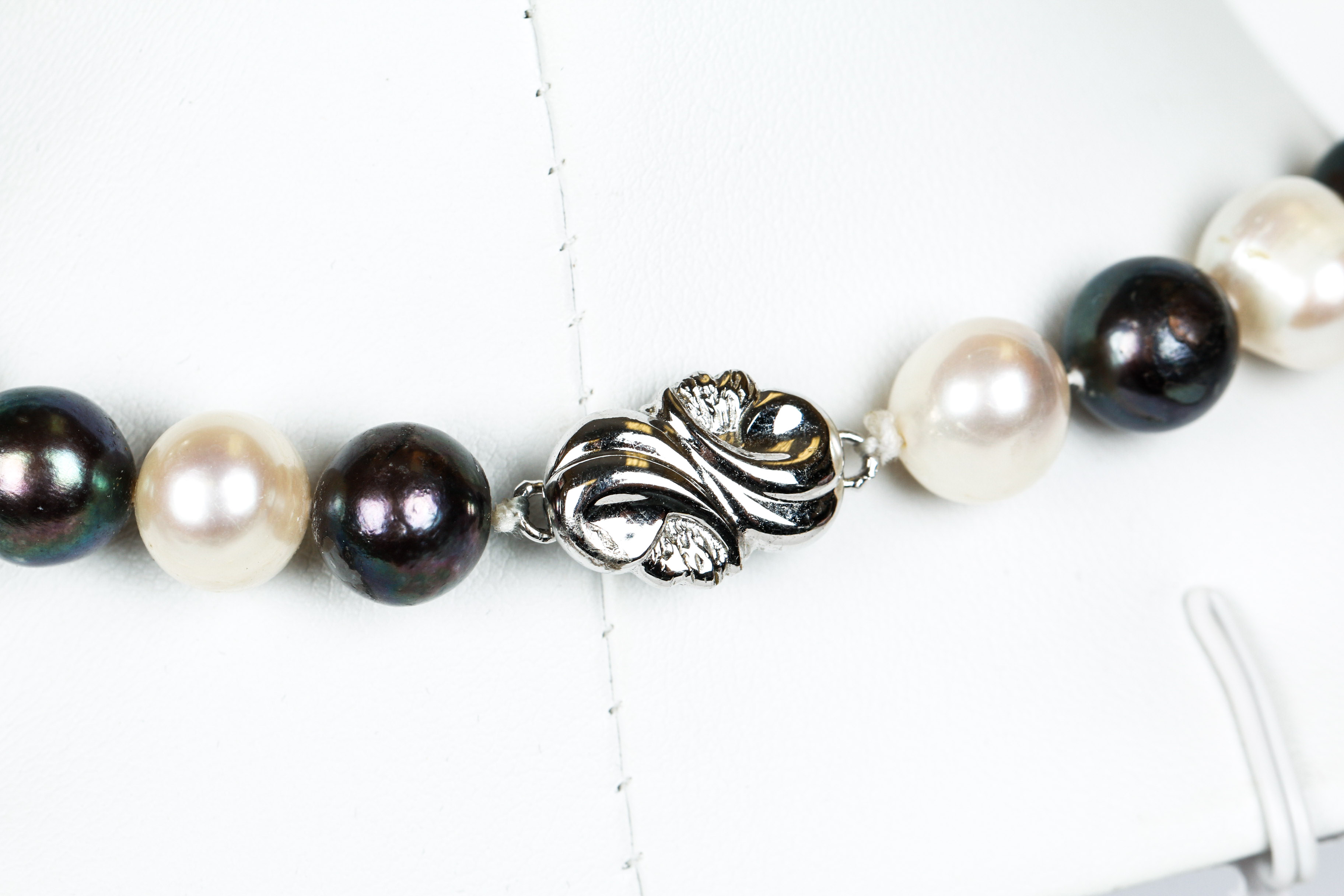 Vintage Cultured Pearl Necklace