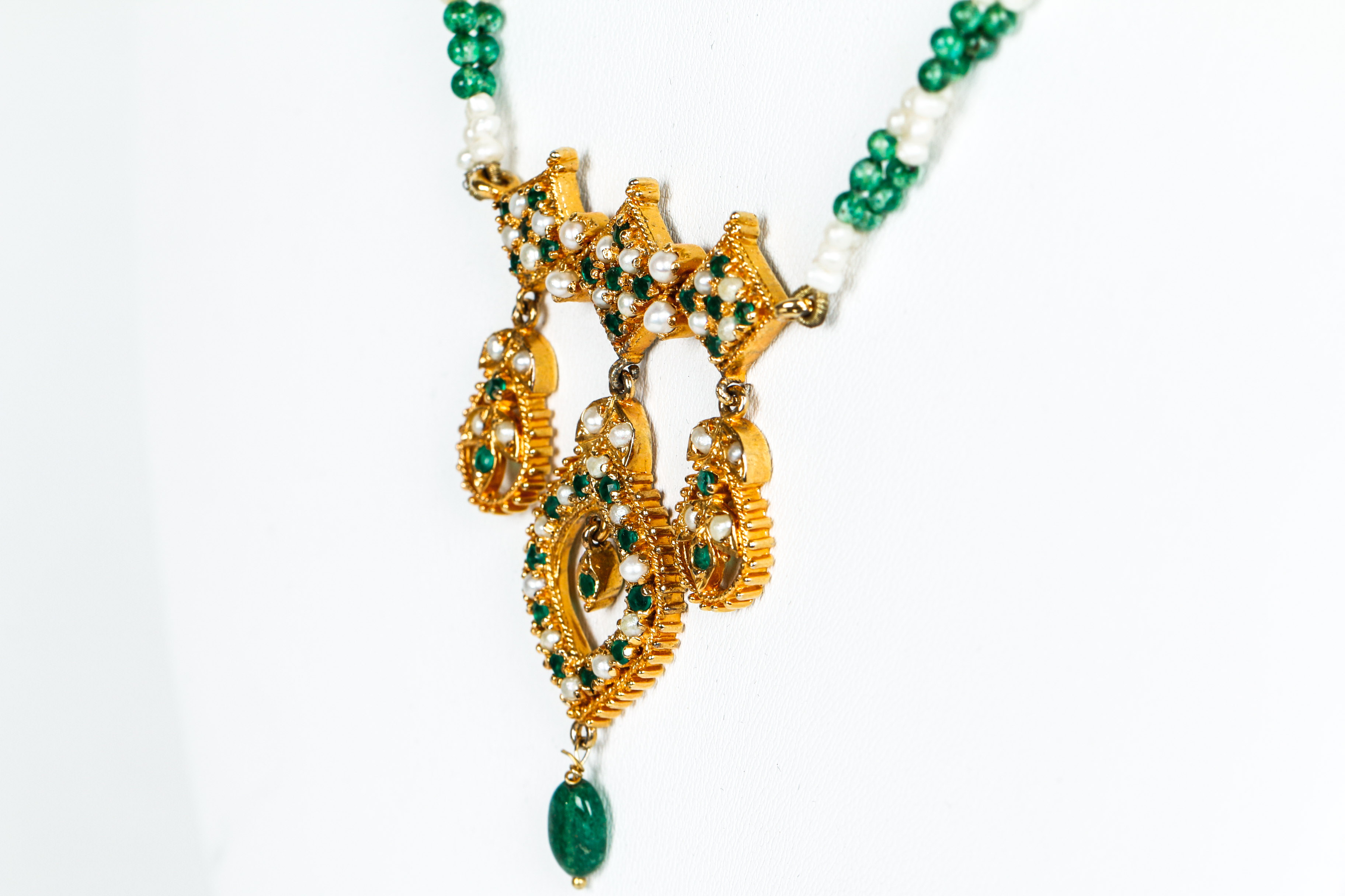 Indian Style Emerald, Seed Pearl and Glass Bead Necklace