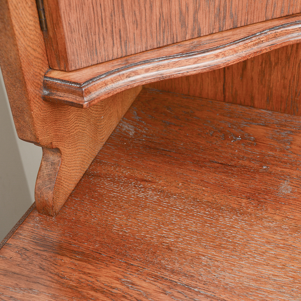 Victorian Style Mirrored Dressing Stand Over Four Drawer Dresser in Oak