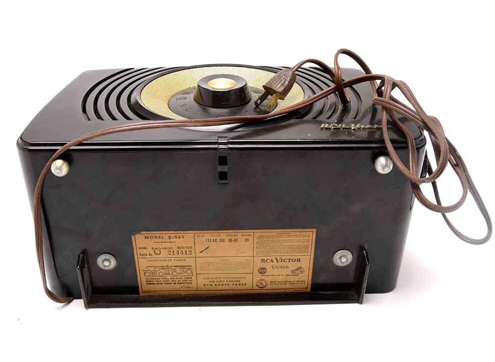 Vintage RCA Victor Tube Radio and 45 RPM Record Player