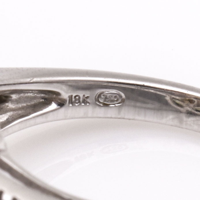 18K White Gold Floral Gemstone Ring