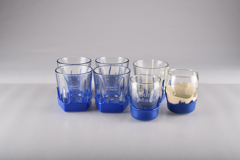 U.K. Blue Makers Mark Rocks Glasses
