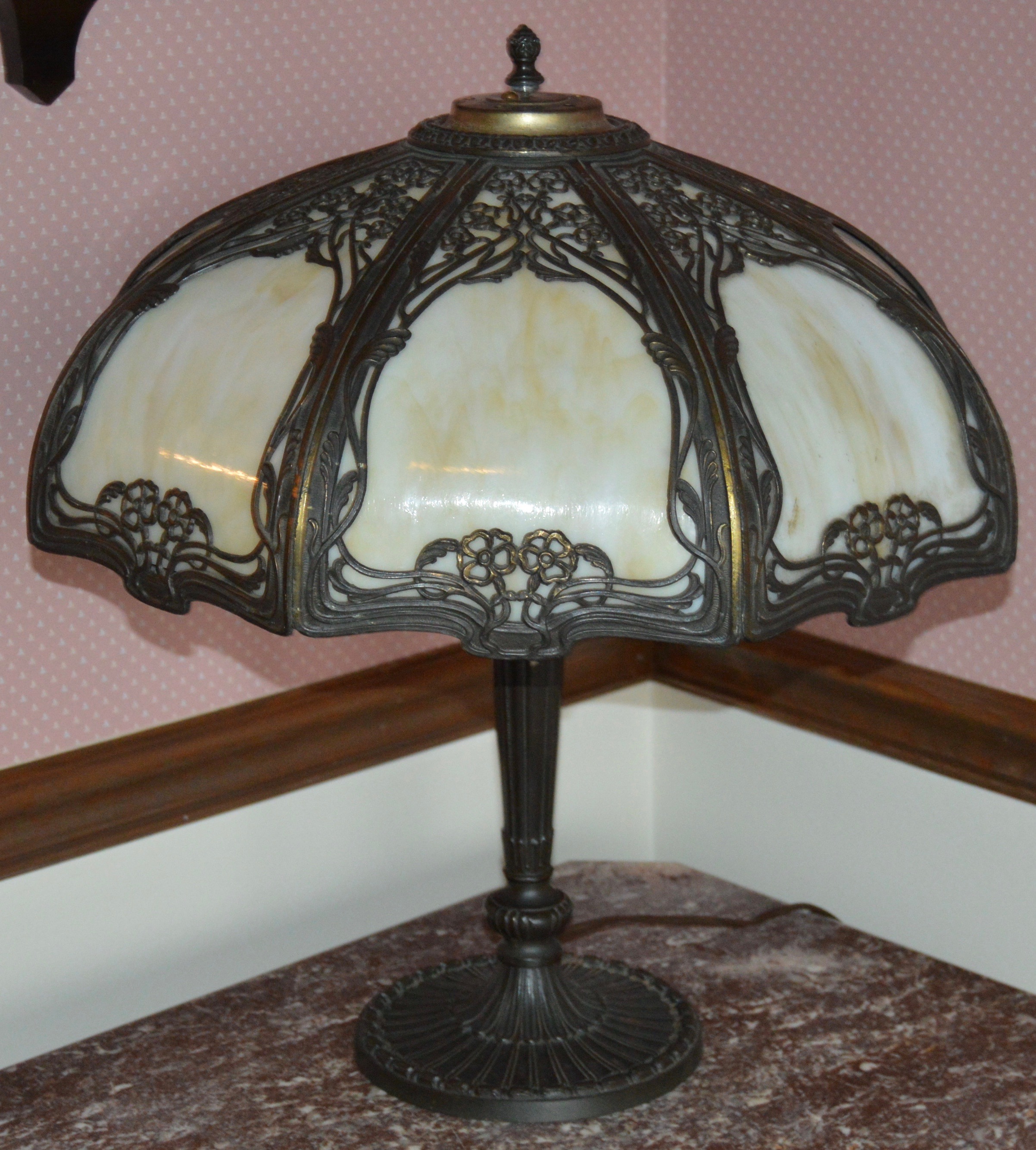 Vintage Bradley & Hubbard Slag Glass Table Lamp