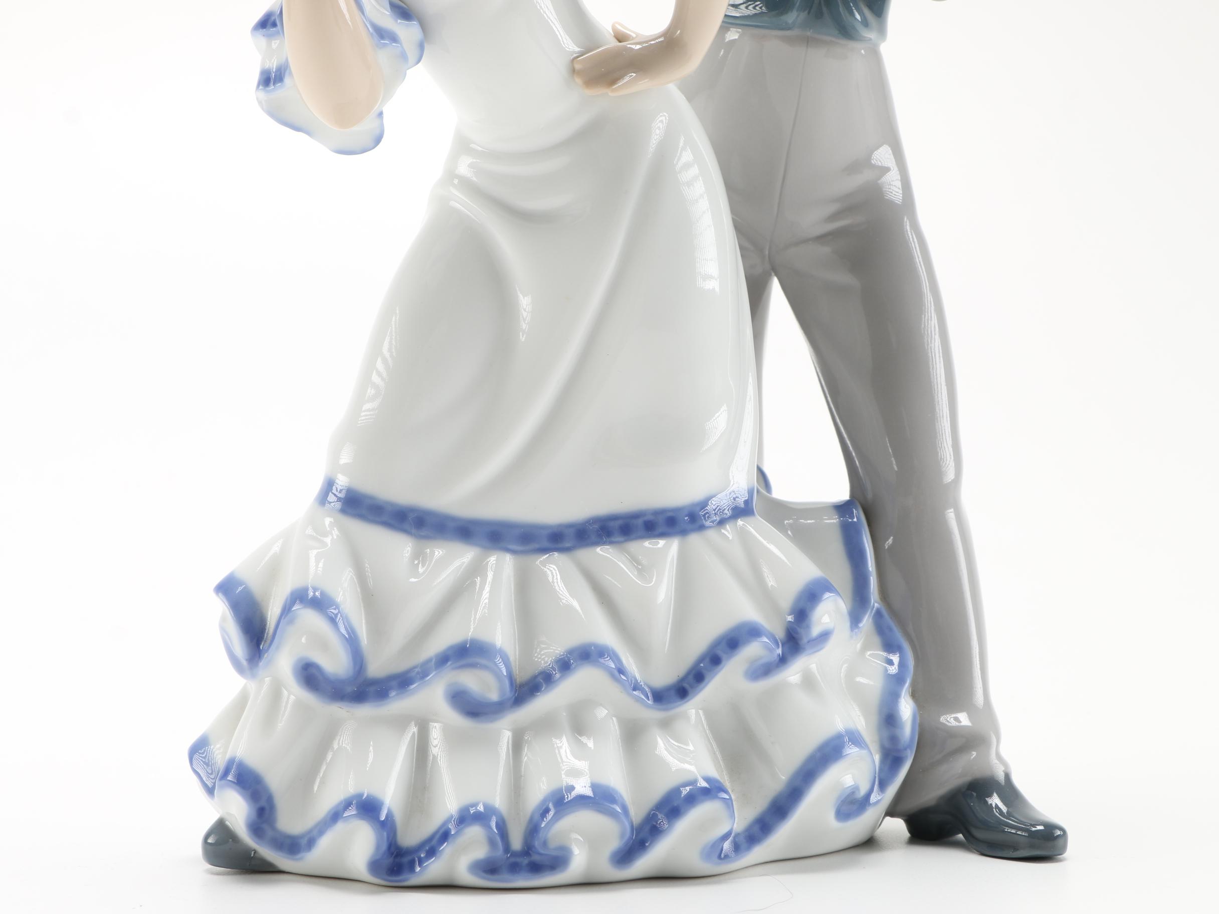 Nao by Lladró Dancing Couple Porcelain Figurine
