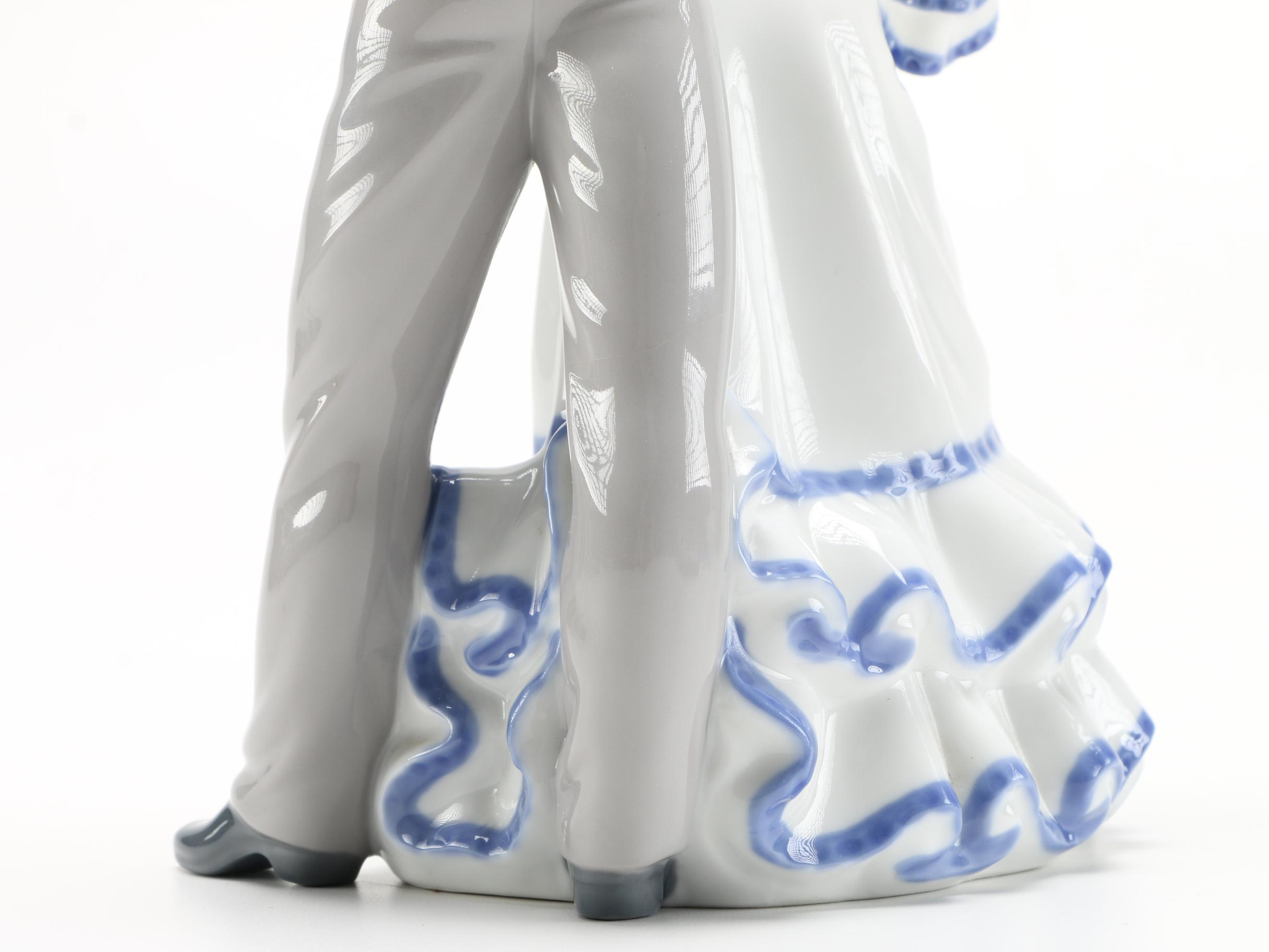 Nao by Lladró Dancing Couple Porcelain Figurine