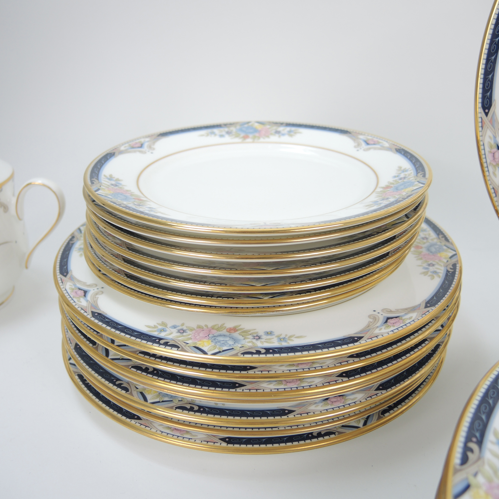 Lenox Debut Fine Bone China Abigail Pattern