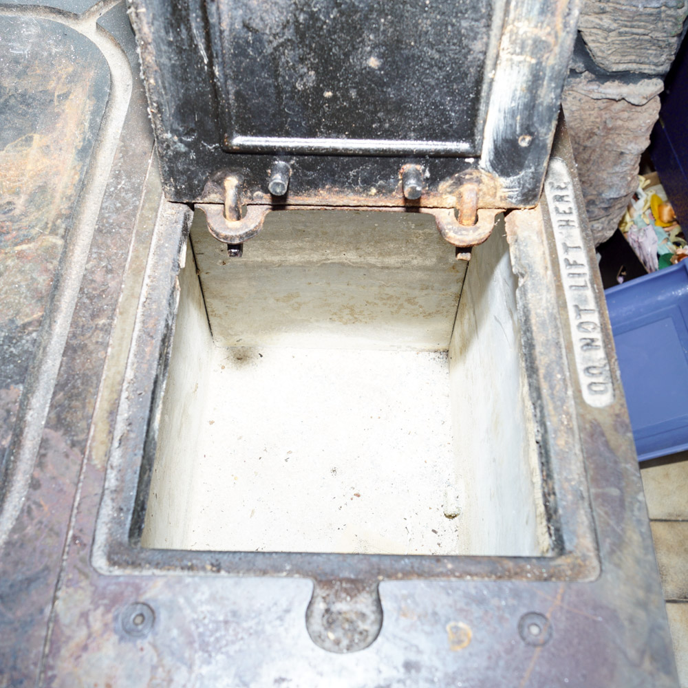 Vintage Pacific Princess Wood Burning Cook Stove