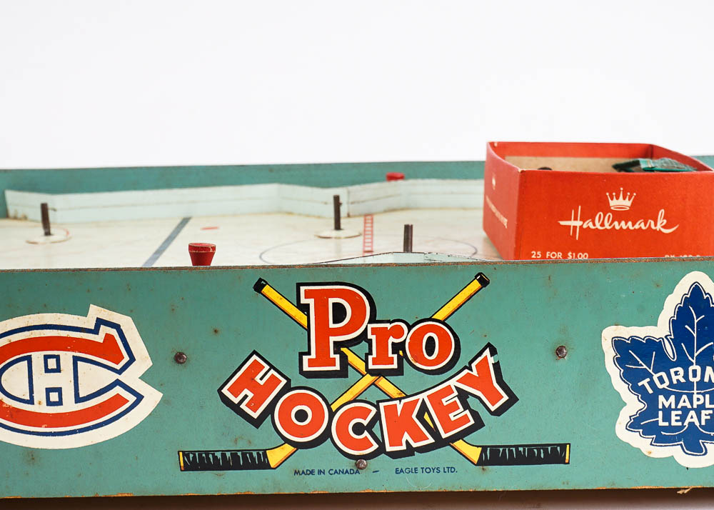 Vintage 1950's Eagle Pro Hockey Table Top Game