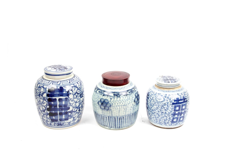 Set of Three Chinese Porcelain Ginger Jars
