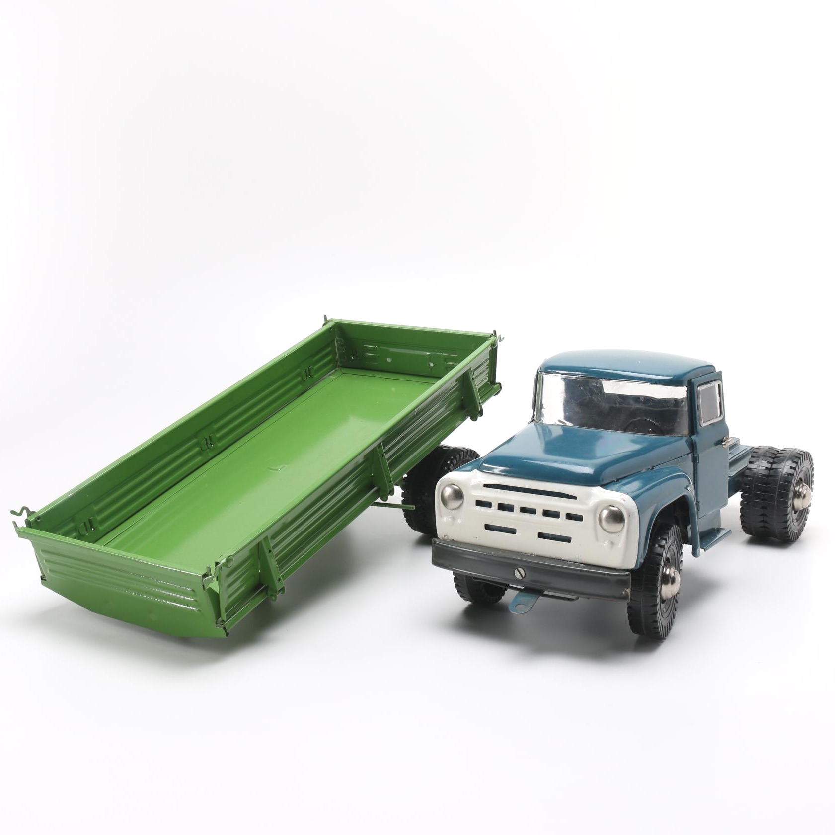 Russian Made ZiL 130 Truck by Camocean