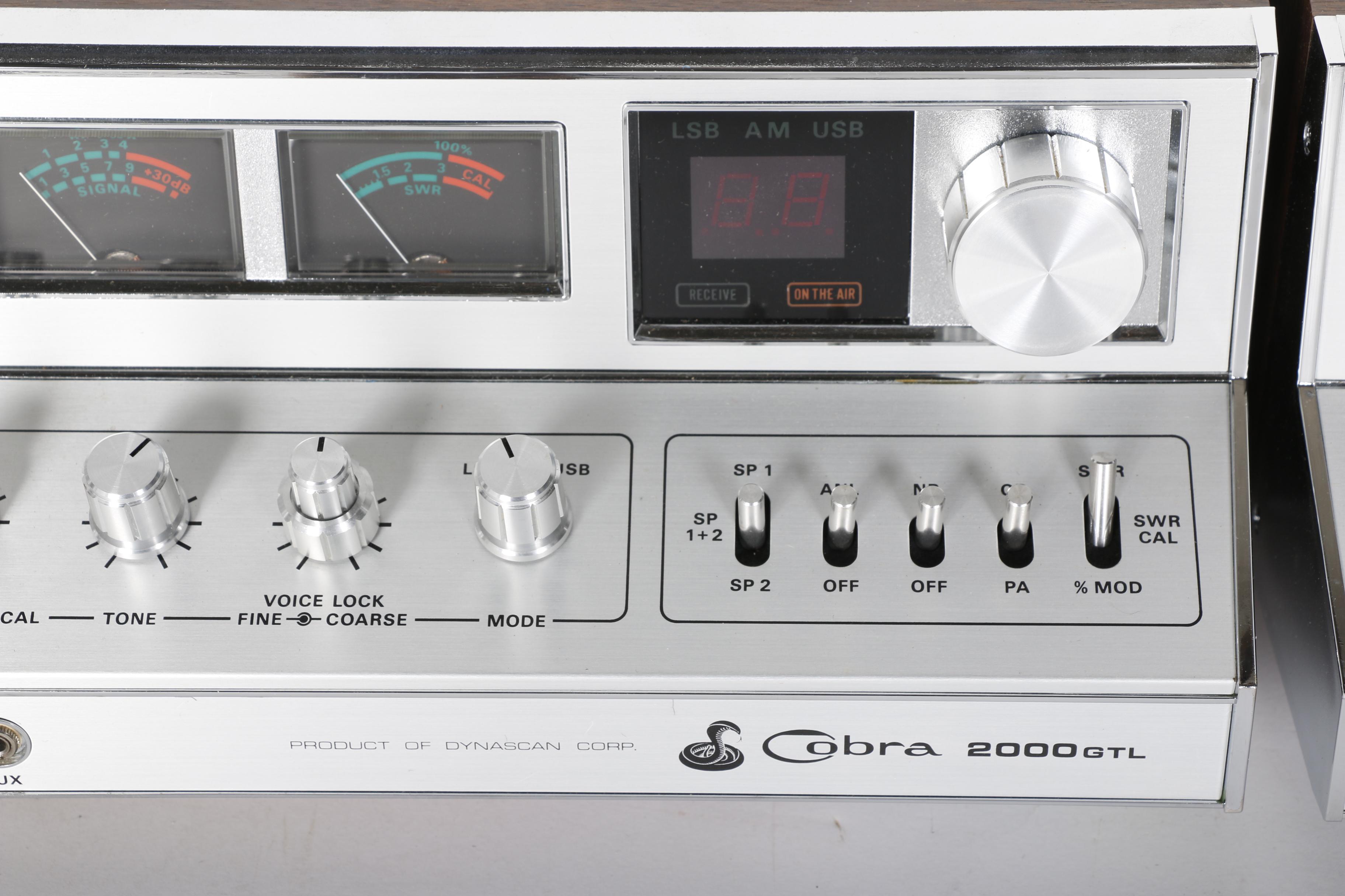 Cobra 49 Channel AM/SSb CB Radio and Microphone