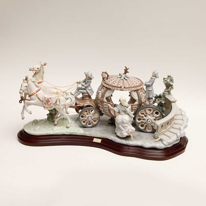 Large Limited Edition Lladró "At The Stroke of Midnight" Figurine