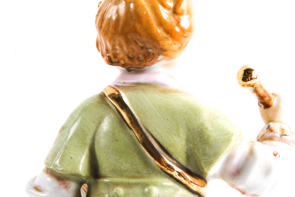 Pair of Music Player Figurines