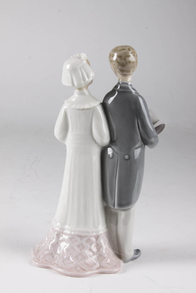 Lladró Wedding Couple Figurine