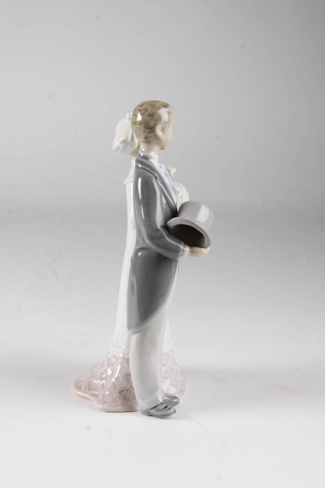 Lladró Wedding Couple Figurine