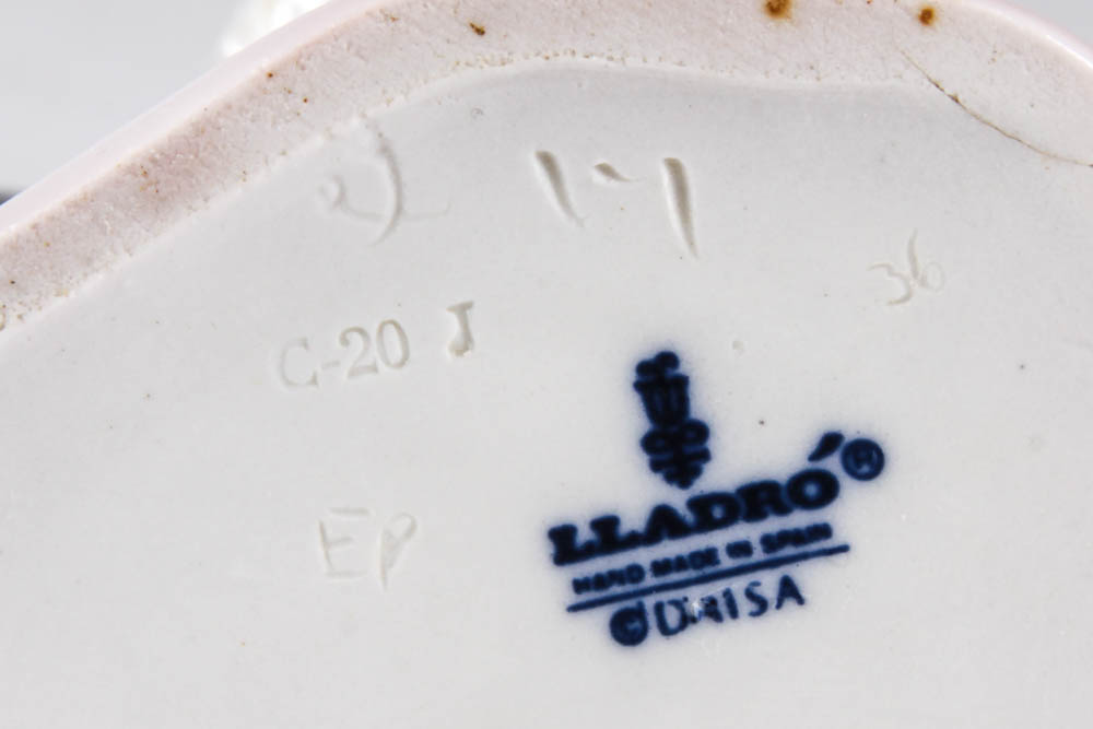 Lladró Wedding Couple Figurine