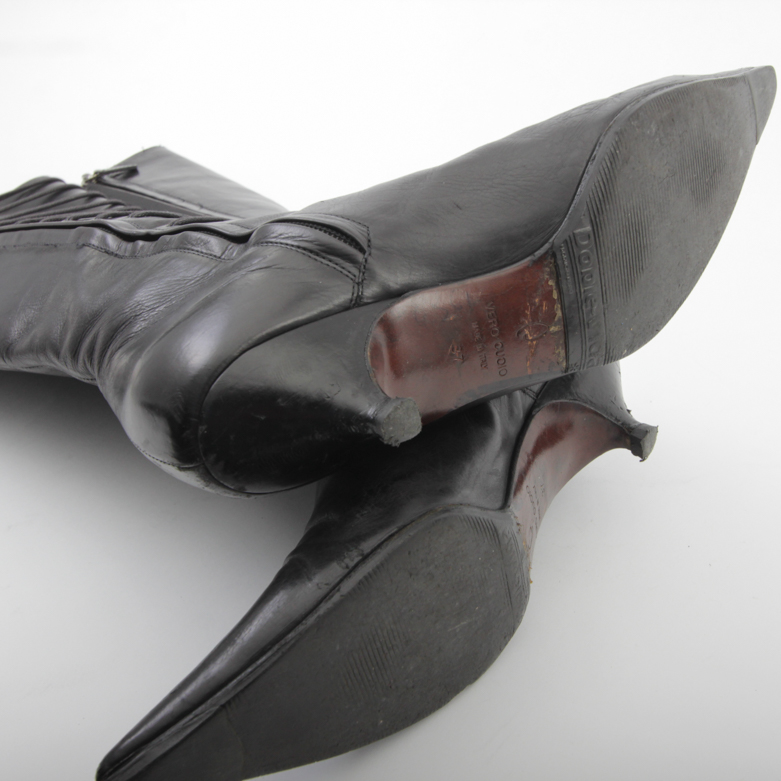 Oscar de la Renta Leather Boots