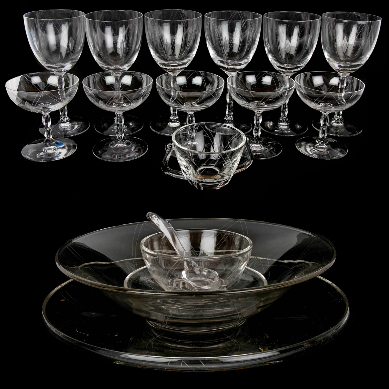 Circa 1950s Hearldry by Fostoria Serving Set