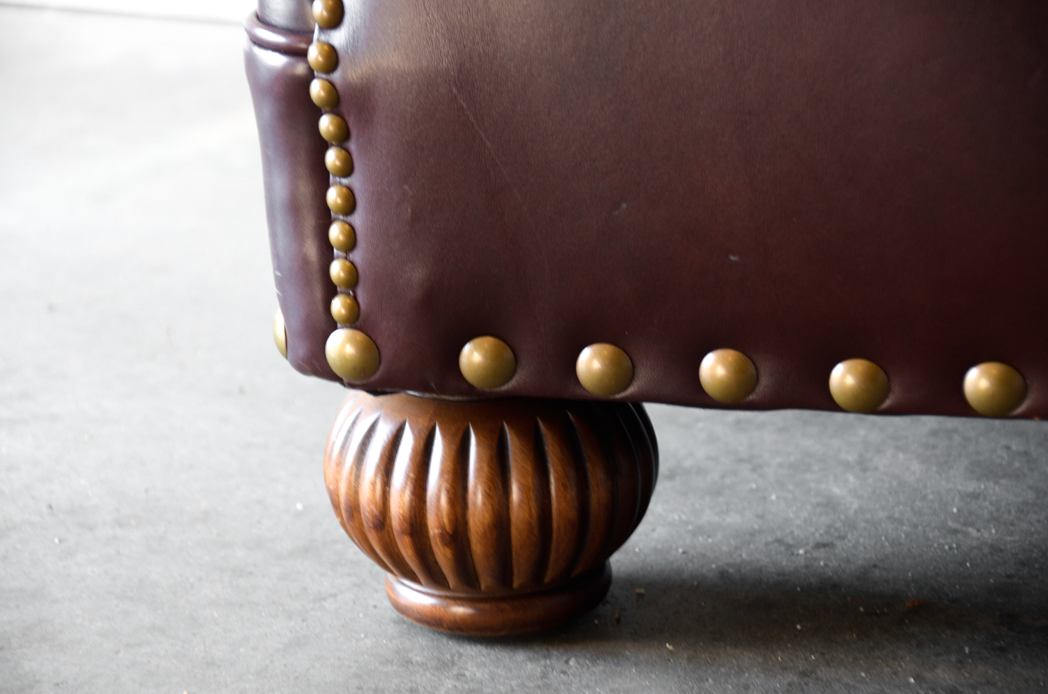 Contemporary Button-Tufted Leather Armchair by Leathercraft