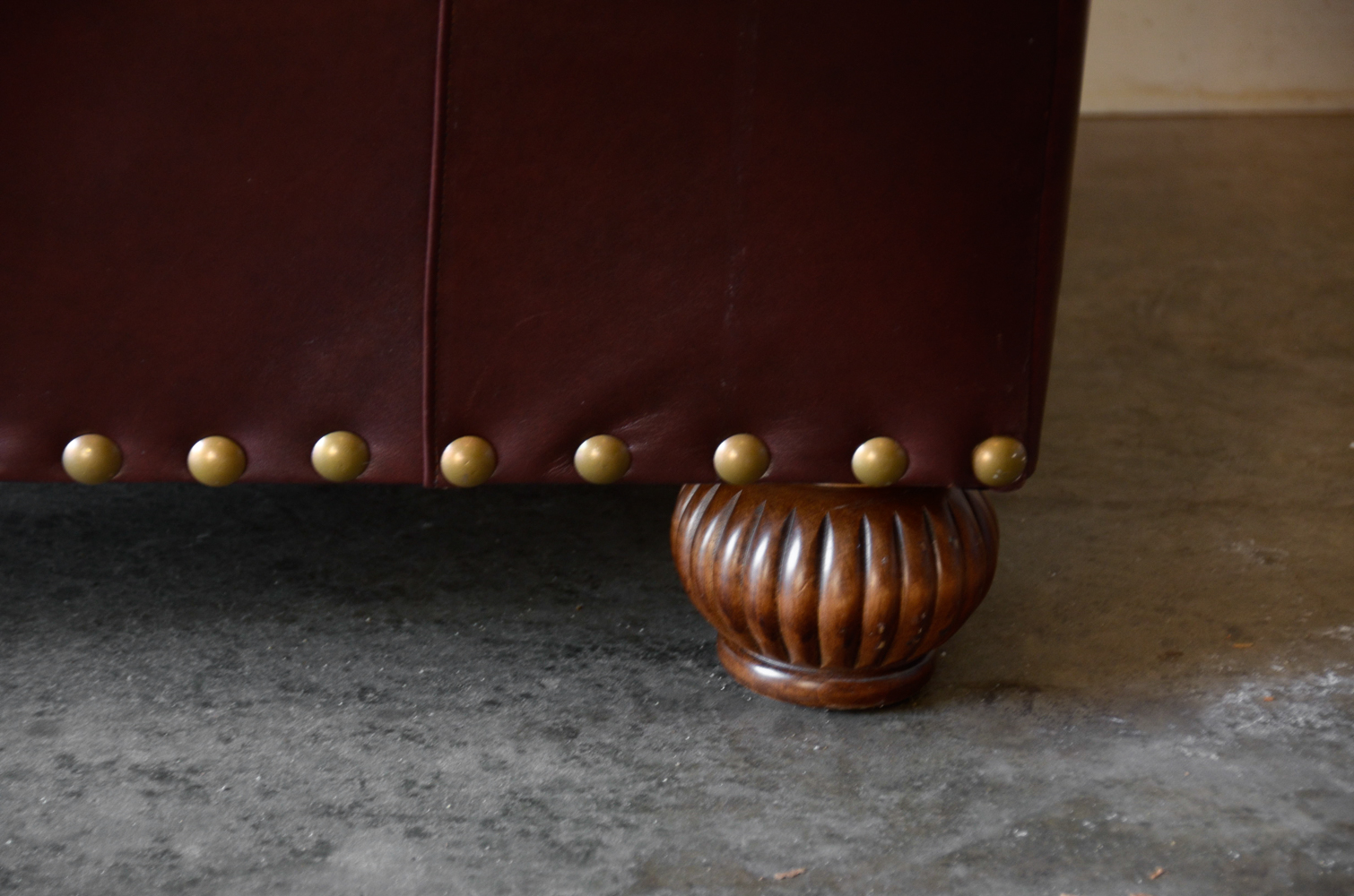 Contemporary Button-Tufted Leather Armchair by Leathercraft