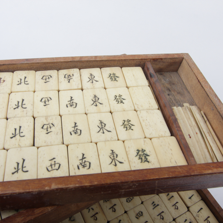 Antique Mahjong Set
