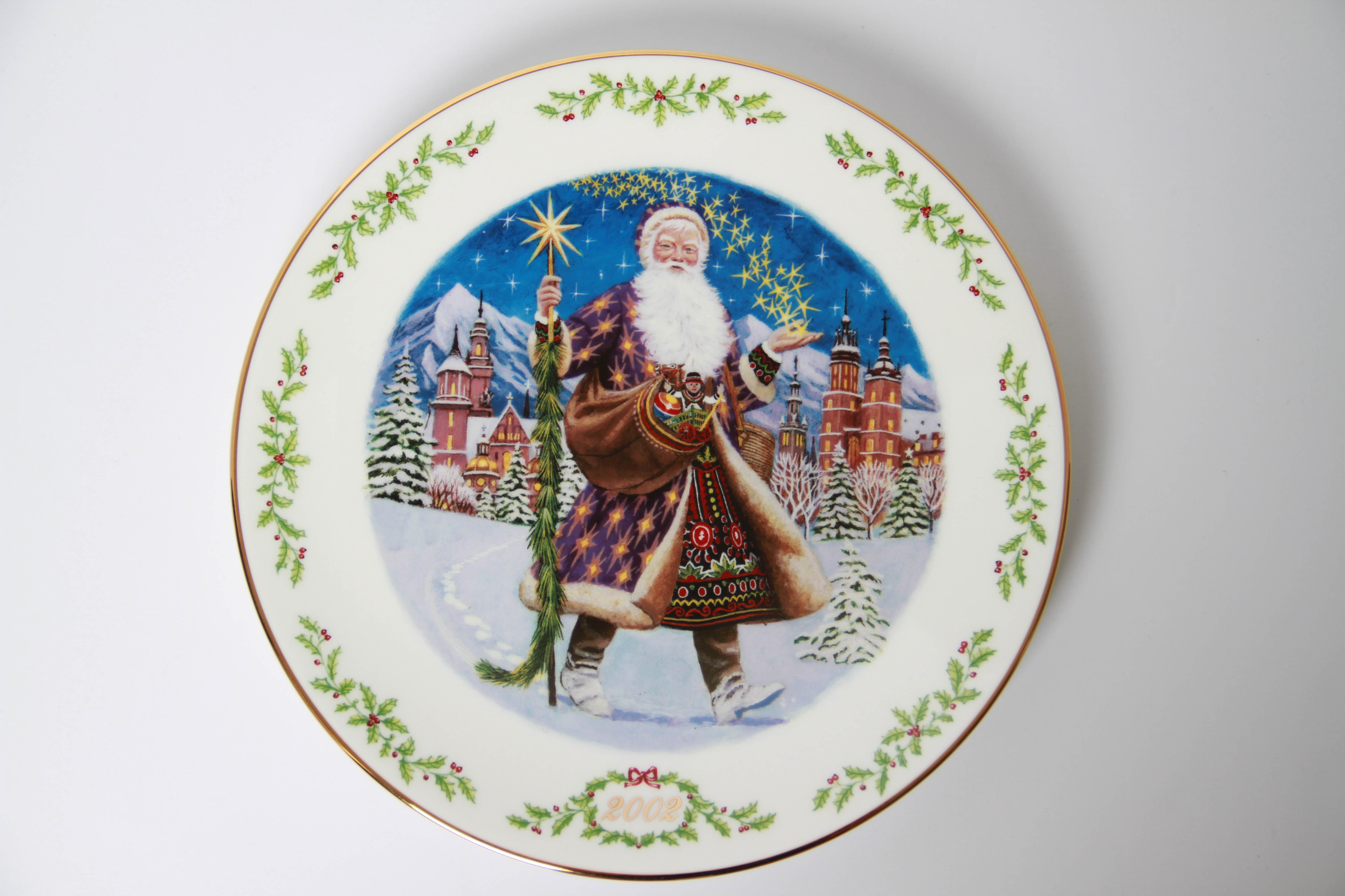 Limited Edition Lenox International Victorian Santas Collection Plates