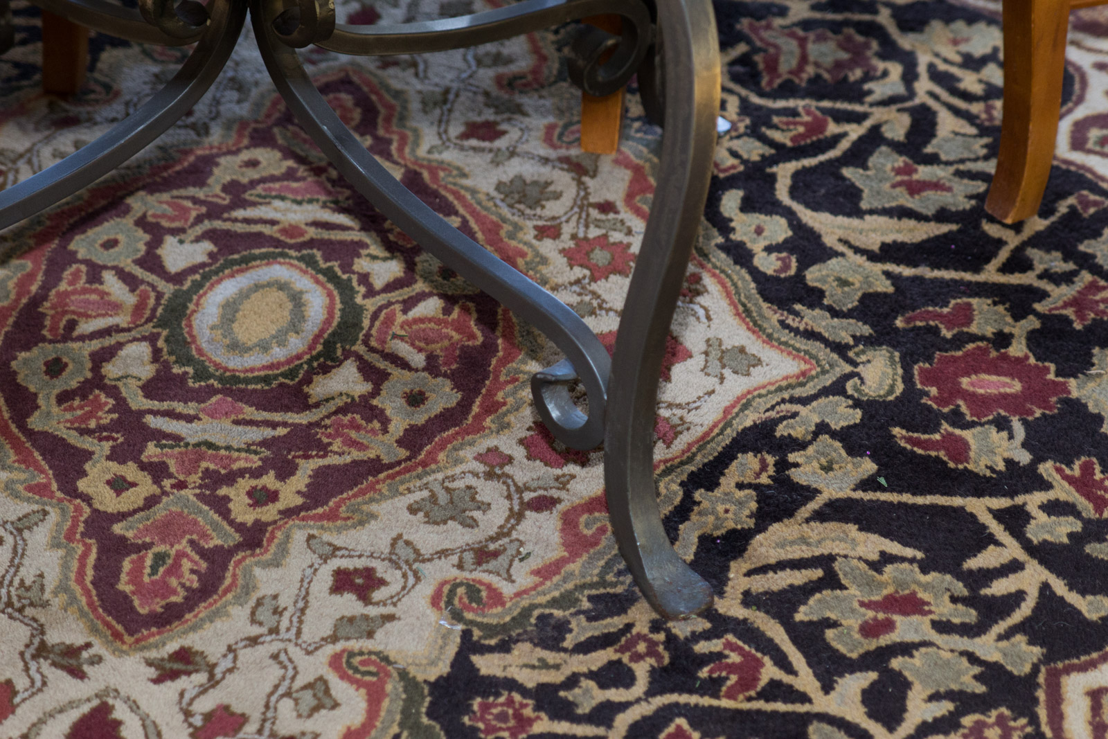 Stanley "Bordeaux" Style Table and Chair Set