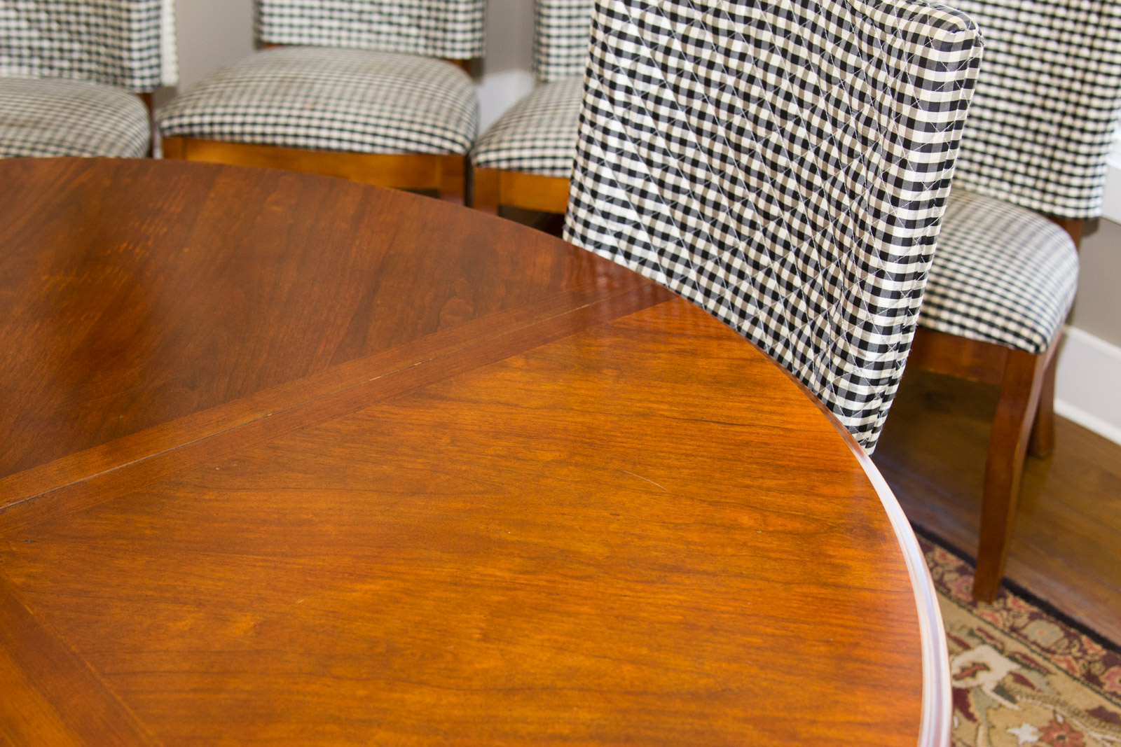 Stanley "Bordeaux" Style Table and Chair Set