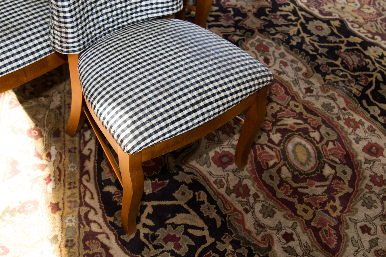 Stanley "Bordeaux" Style Table and Chair Set