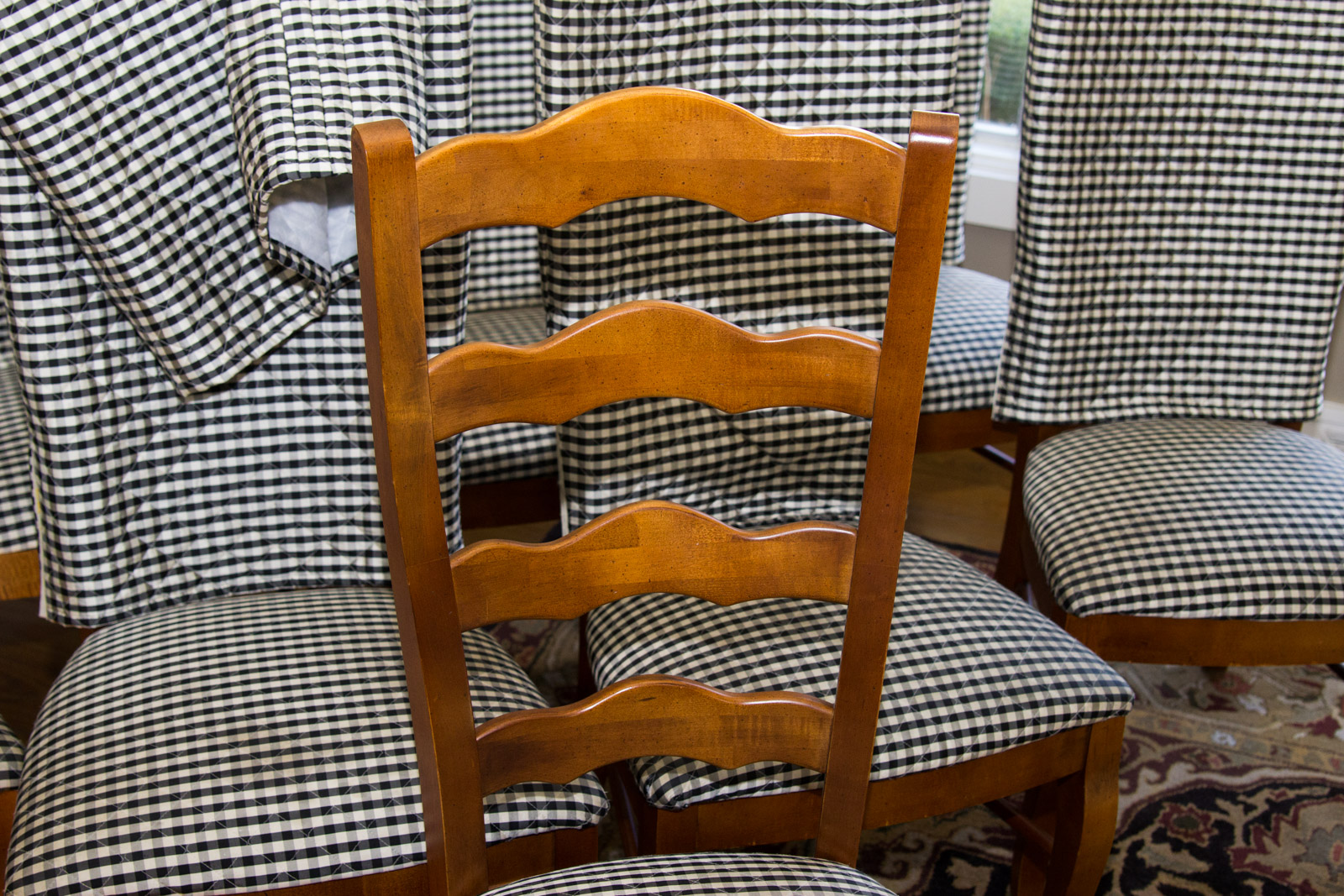 Stanley "Bordeaux" Style Table and Chair Set