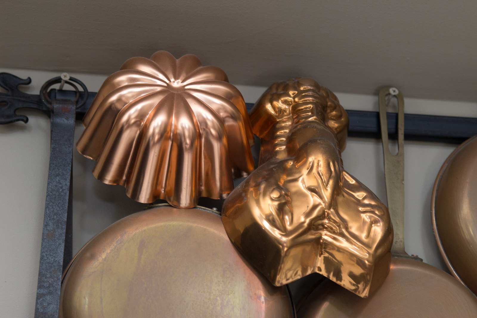 Copper Cooking Ware and Baking Form Set