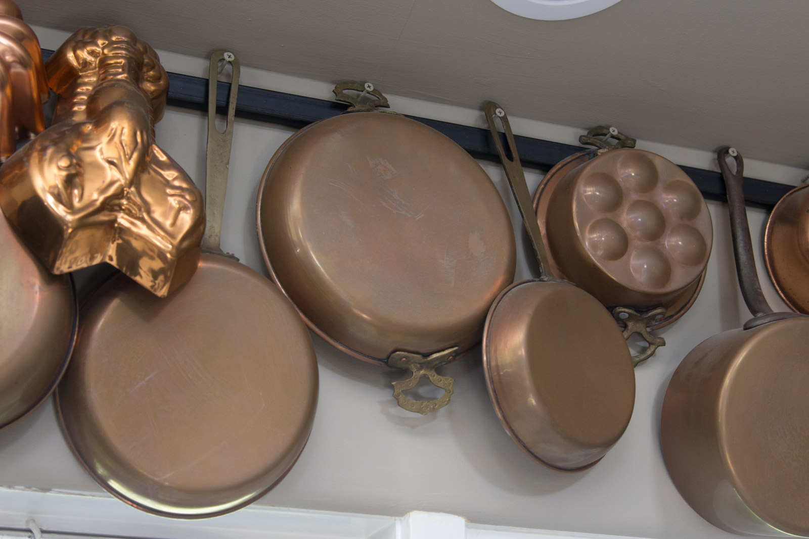 Copper Cooking Ware and Baking Form Set