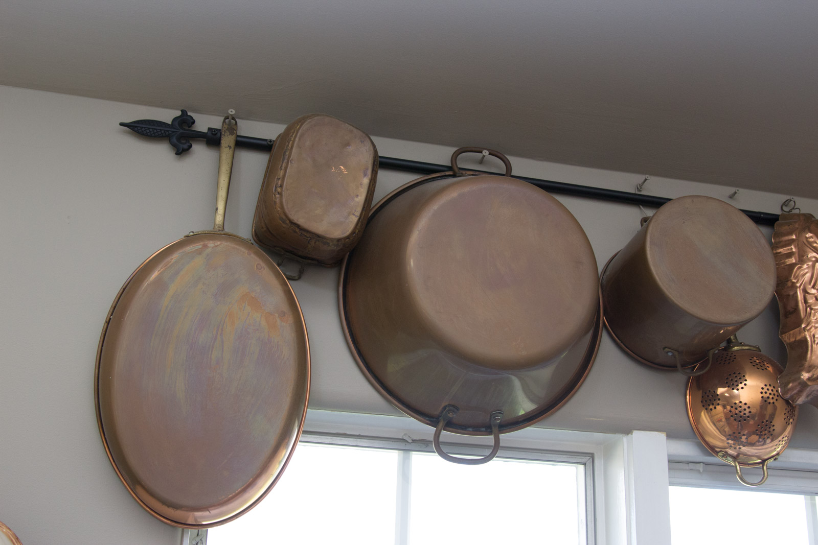 Copper Cooking Ware and Baking Form Set