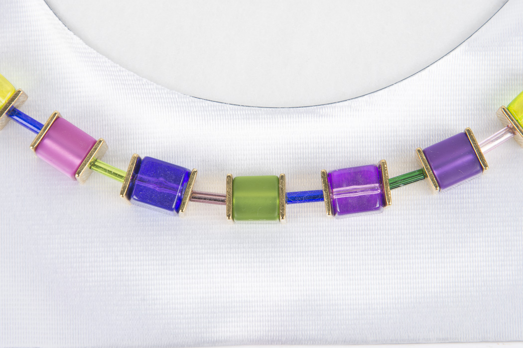 Rosselini Necklace And Earrings Set