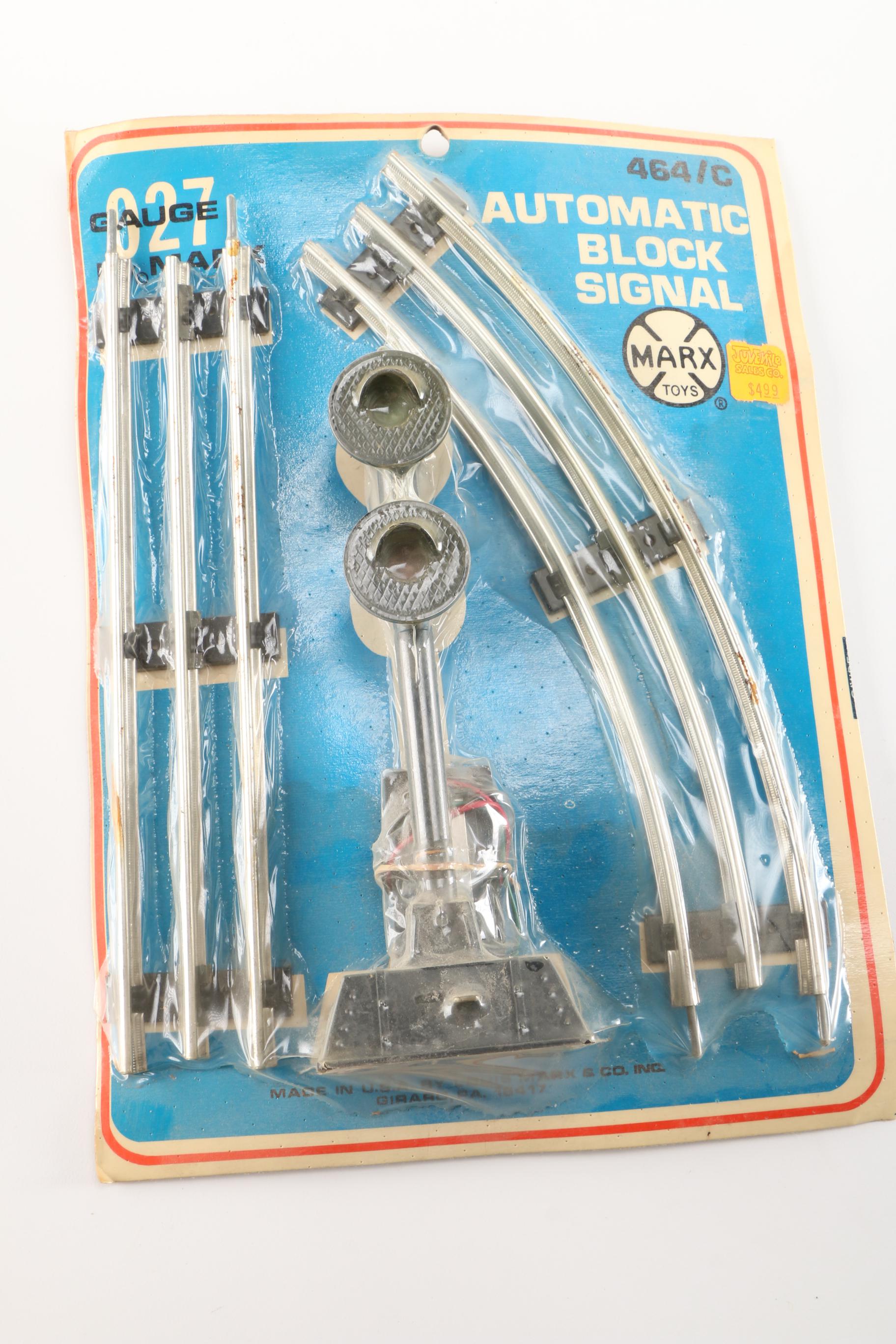 Marx 027 Gauge Automatic Block Signal and Other Model Train Accessories