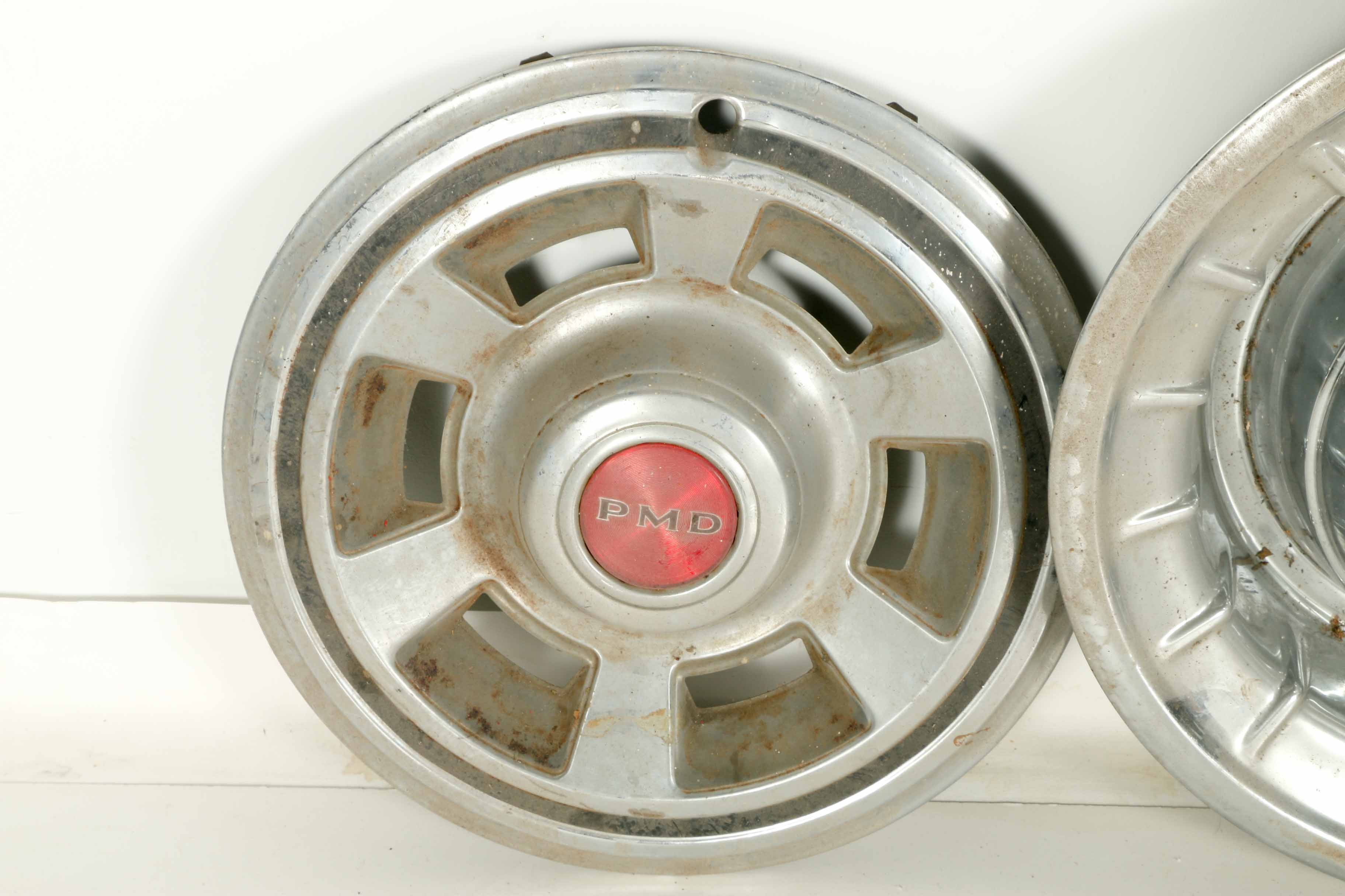 Rambler, Thunderbird, Cadillac and Other Vintage Hubcaps